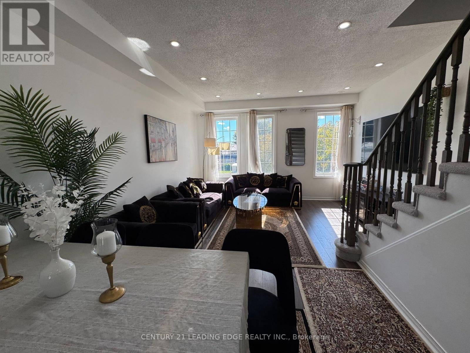 88 - 387 Beechgrove Drive Property Photo 6