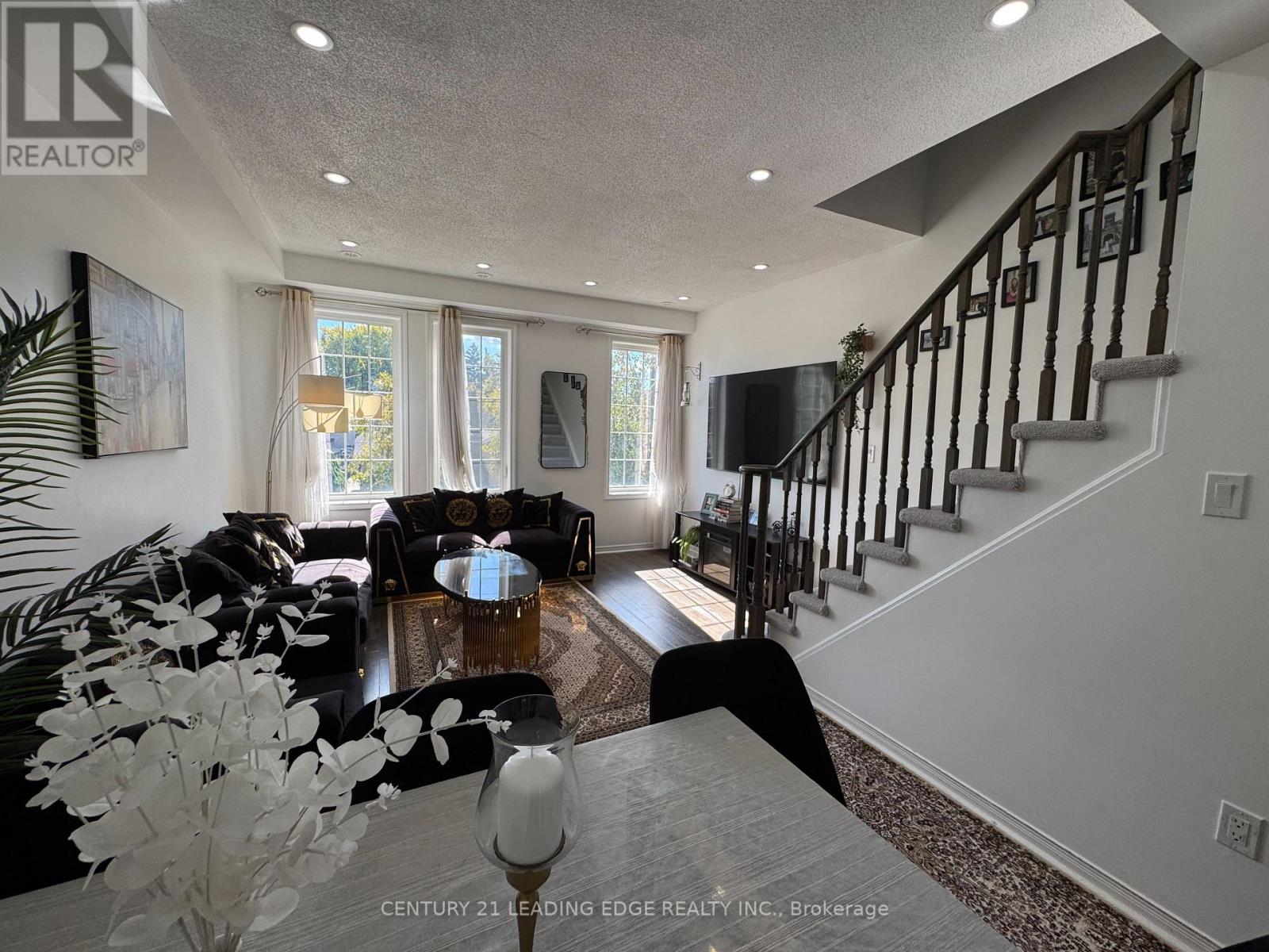 88 - 387 Beechgrove Drive Property Photo 8