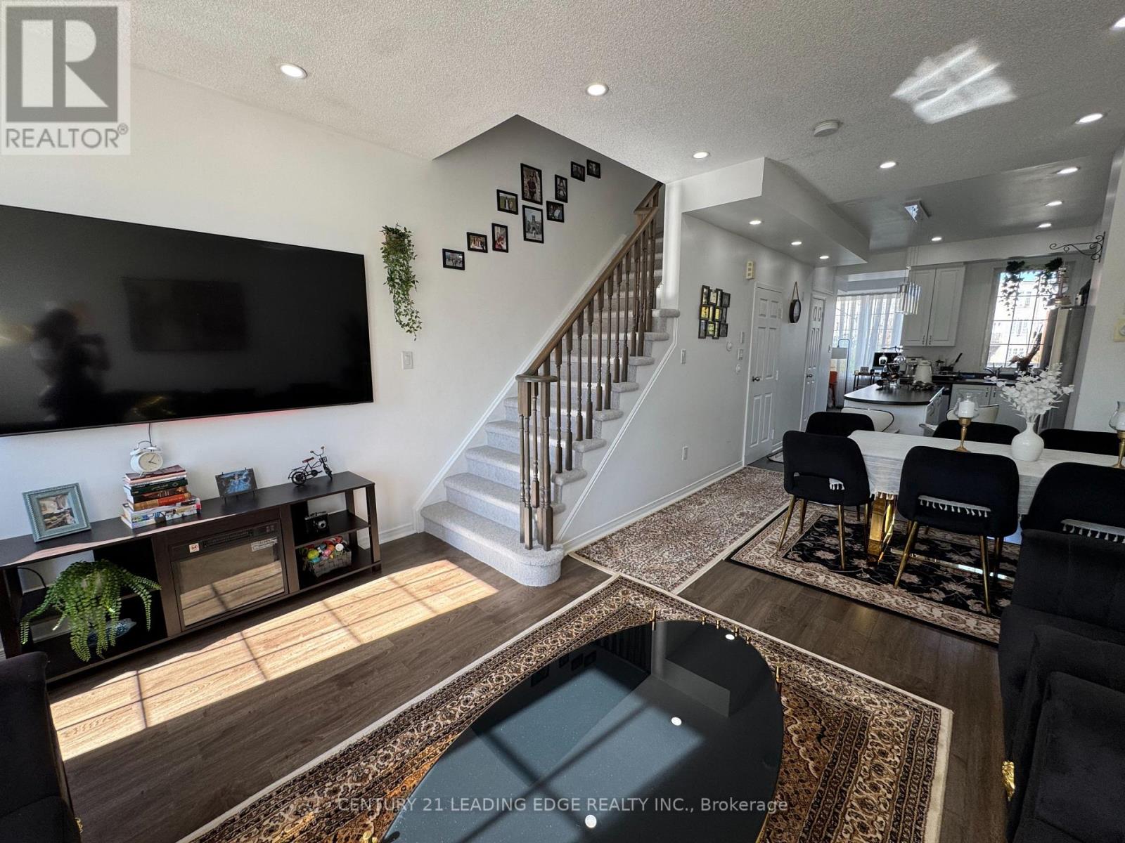 88 - 387 Beechgrove Drive Property Photo 12
