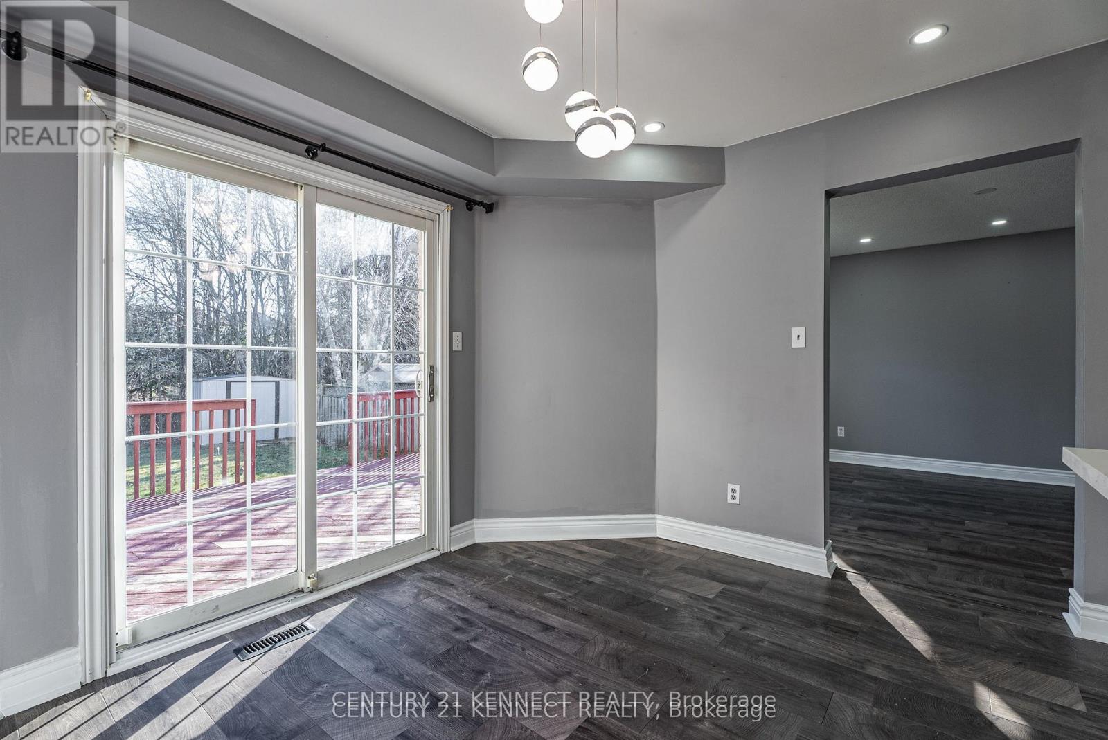 5 Knotty Pine Drive Property Photo 8
