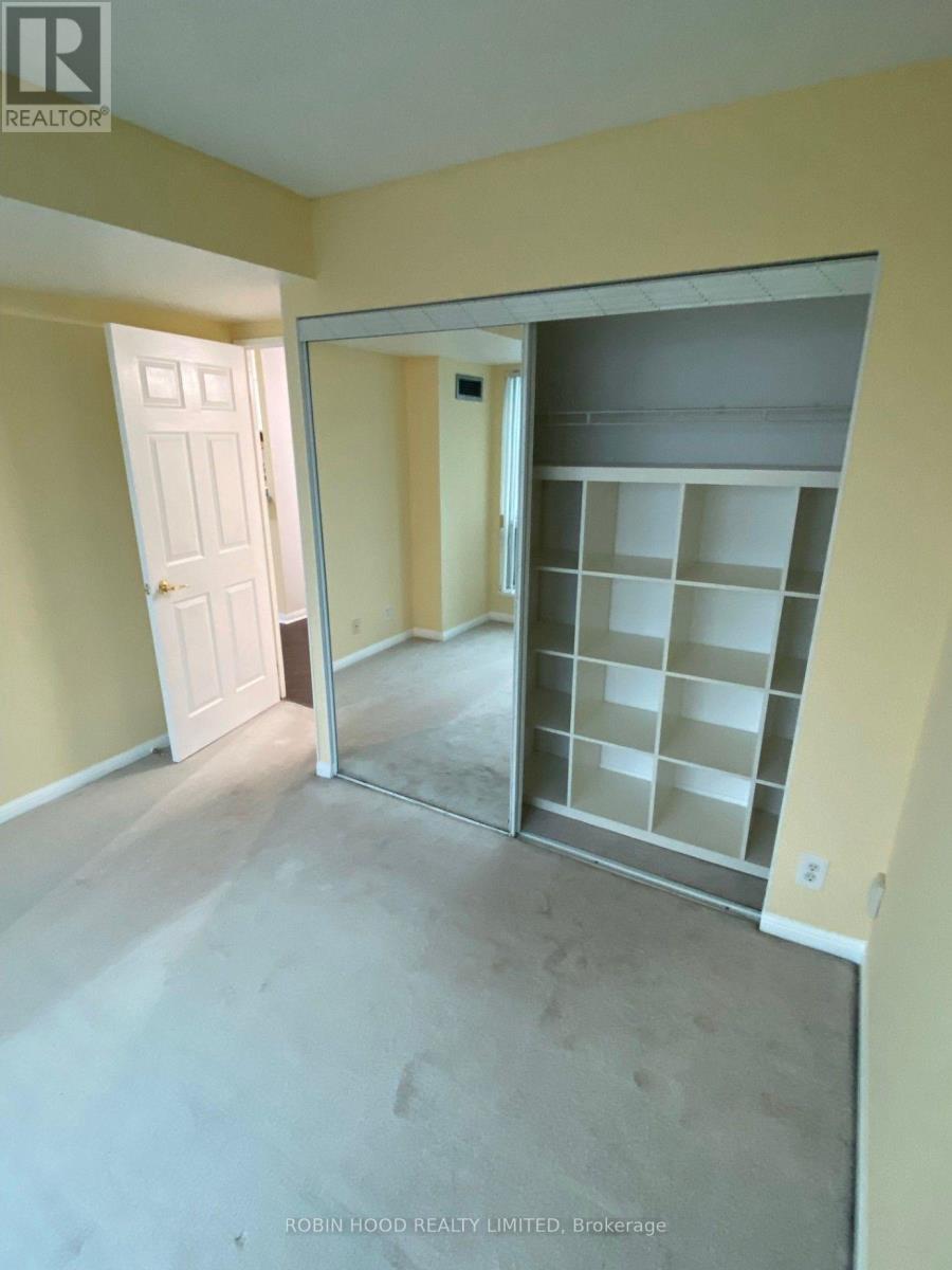 1805 - 11 Lee Centre Drive Property Photo 12
