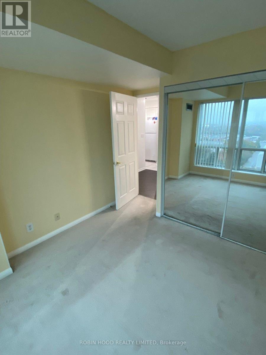 1805 - 11 Lee Centre Drive Property Photo 14