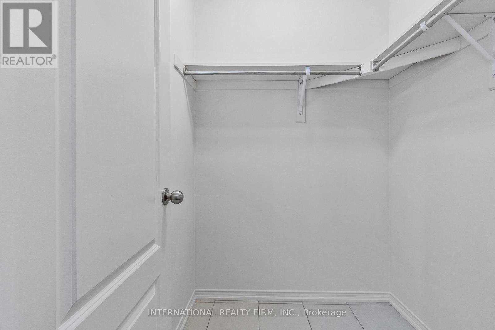 2537 Snow Knight Drive Property Photo 14