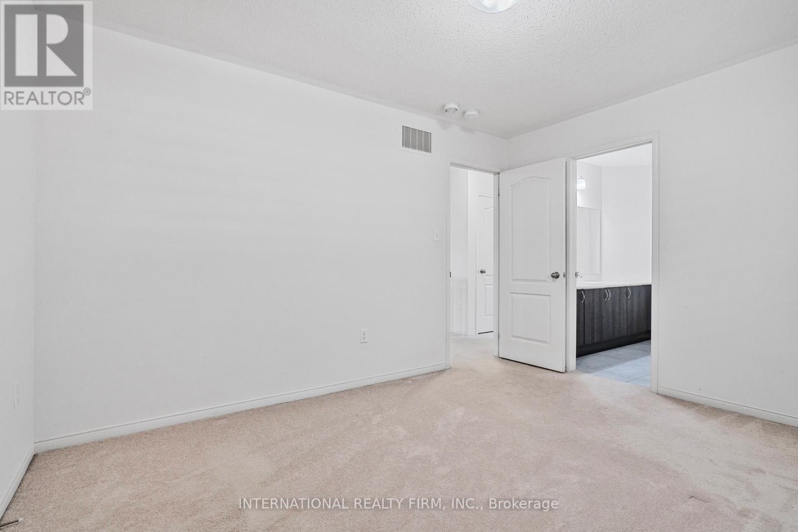 2537 Snow Knight Drive Property Photo 23