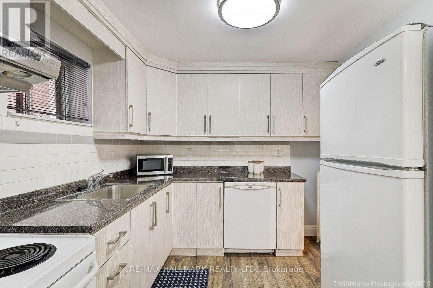3 Cosburn Avenue Property Photo 10
