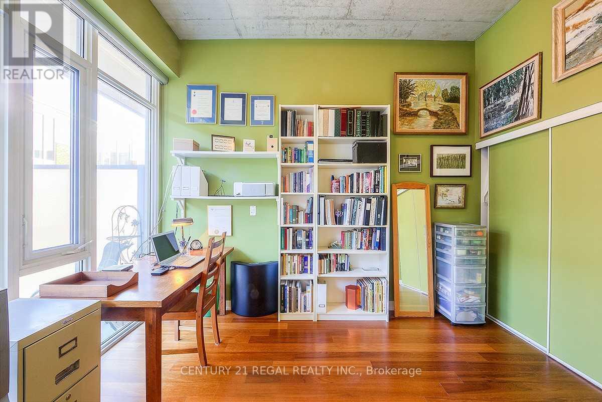 205 - 201 Carlaw Avenue Property Photo 5