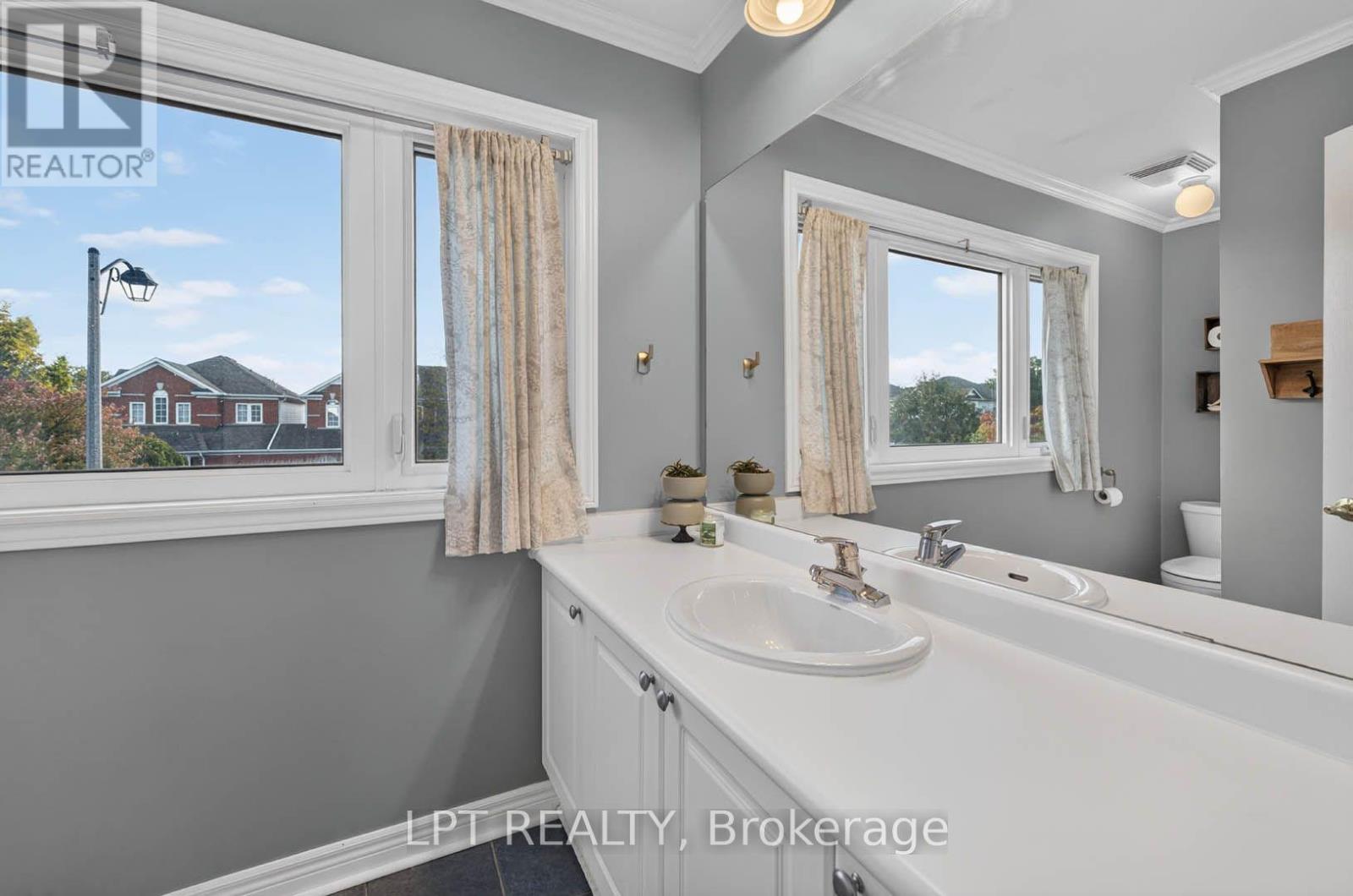 32 Primeau Avenue Property Photo 29