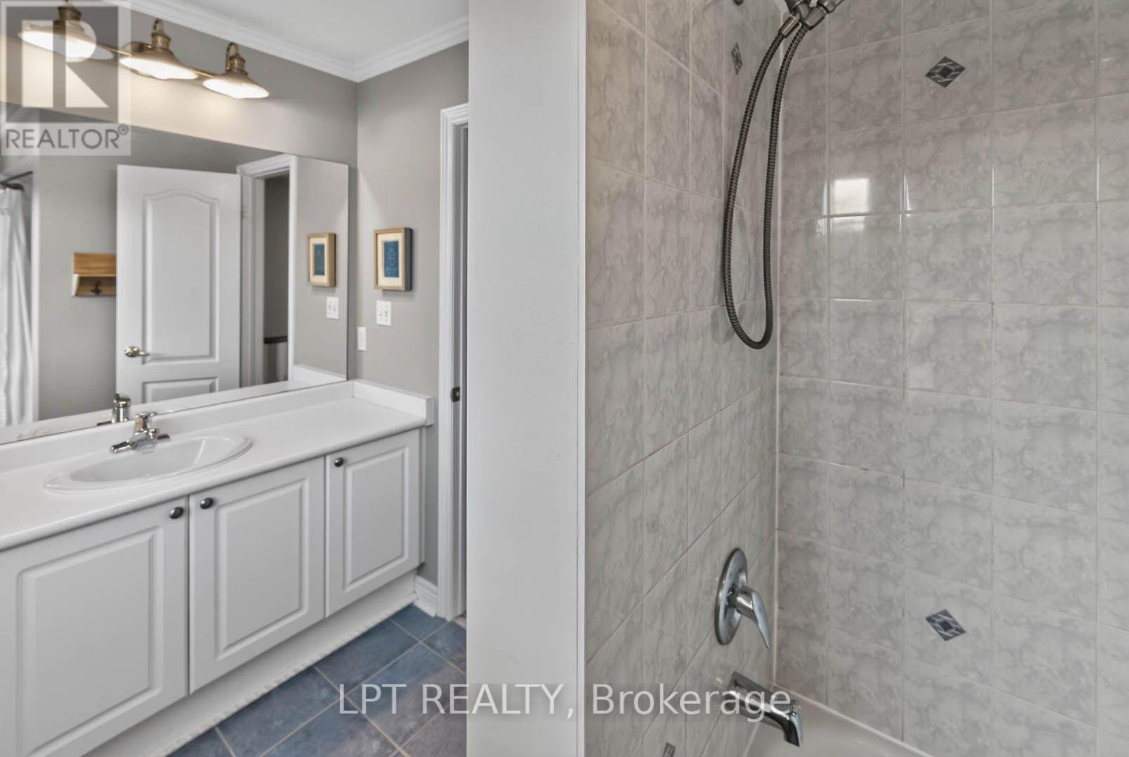 32 Primeau Avenue Property Photo 31