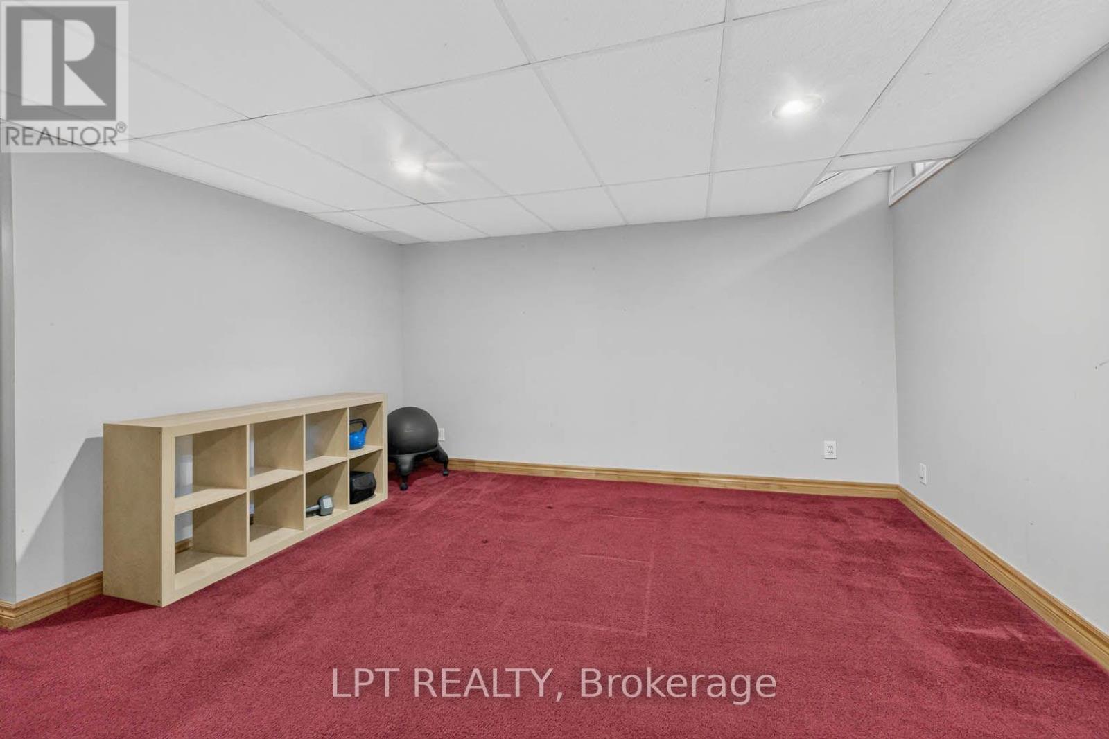 32 Primeau Avenue Property Photo 34