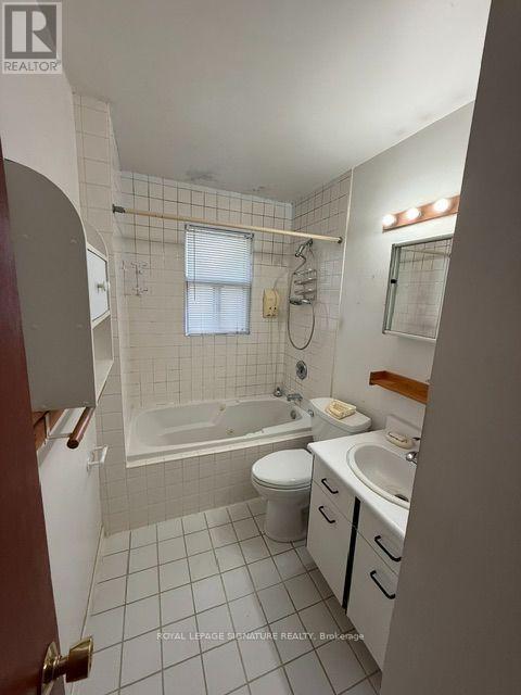 16 Hoshlega Drive Property Photo 9