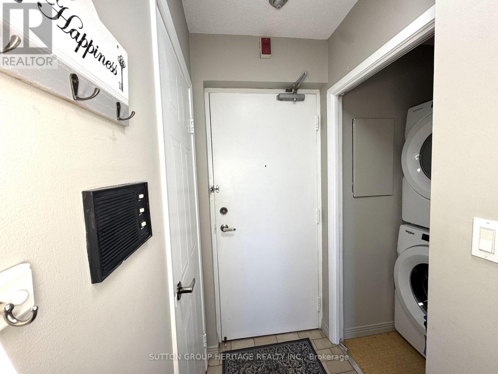 403 - 144 Queen Street W Property Photo 22