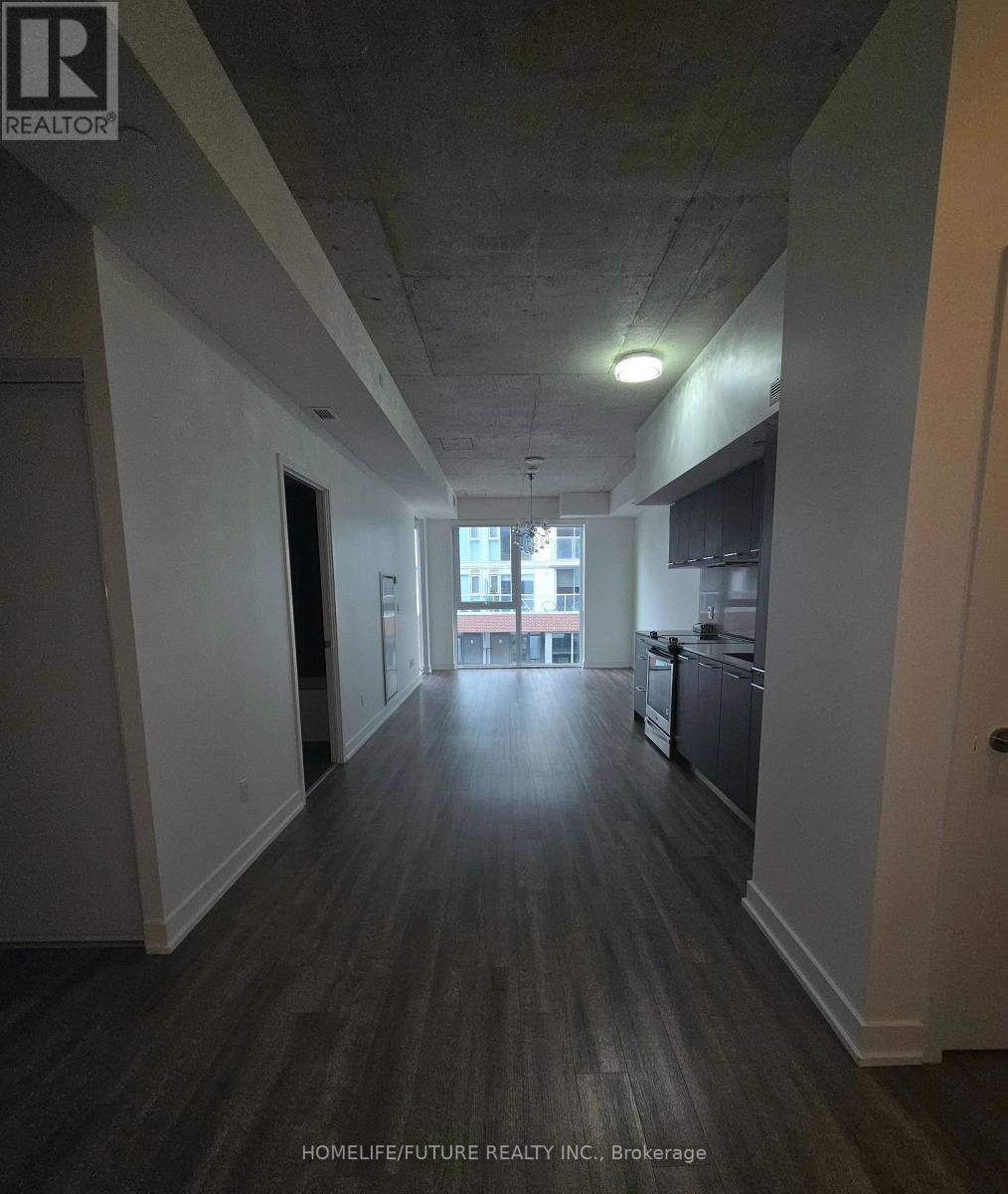 724 - 15 Baseball Place Property Photo 7