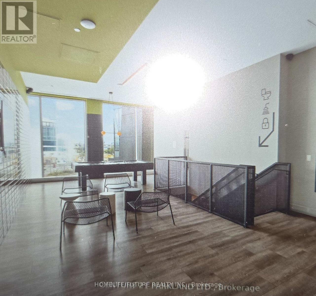 724 - 15 Baseball Place Property Photo 16