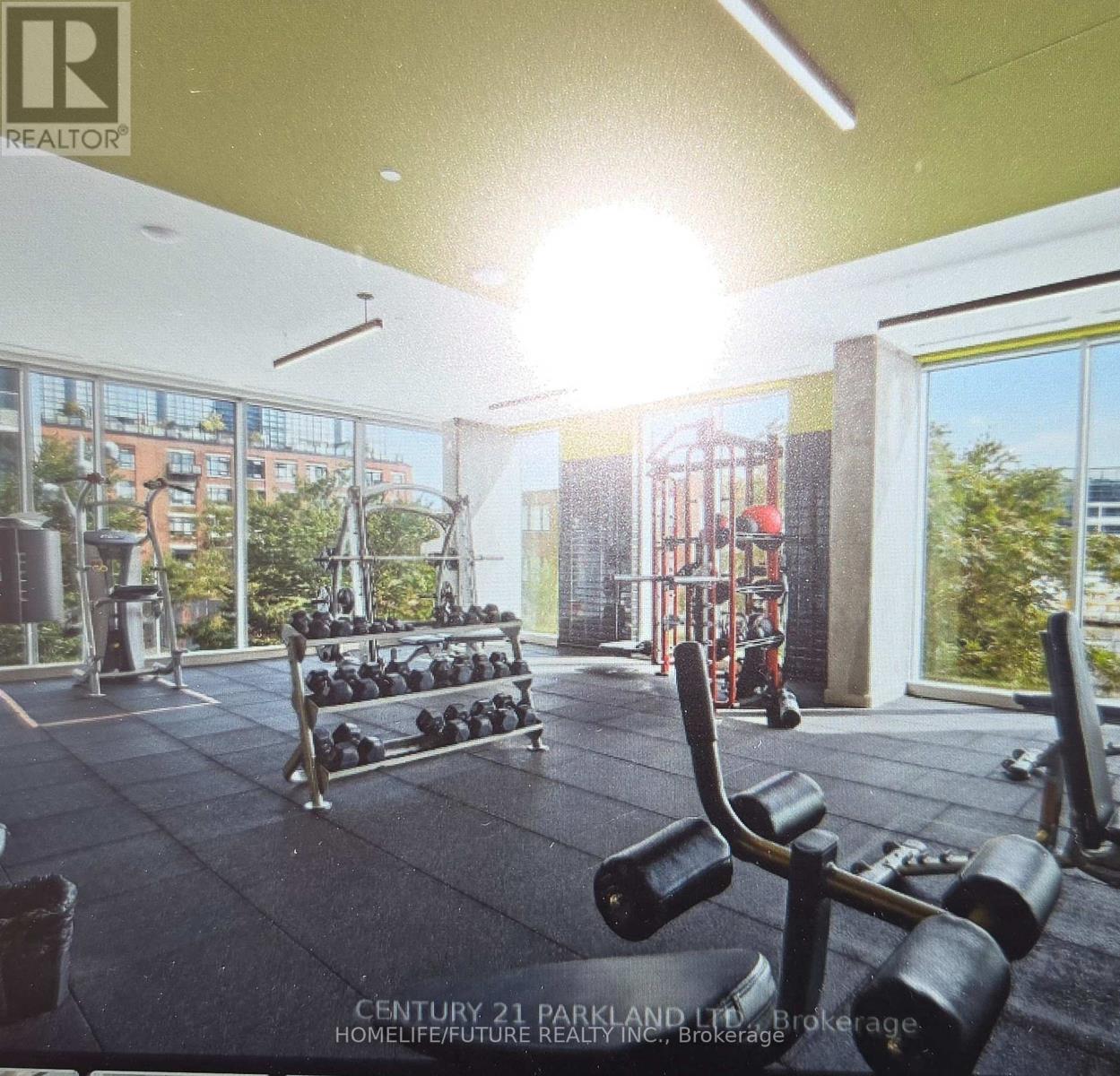 724 - 15 Baseball Place Property Photo 17