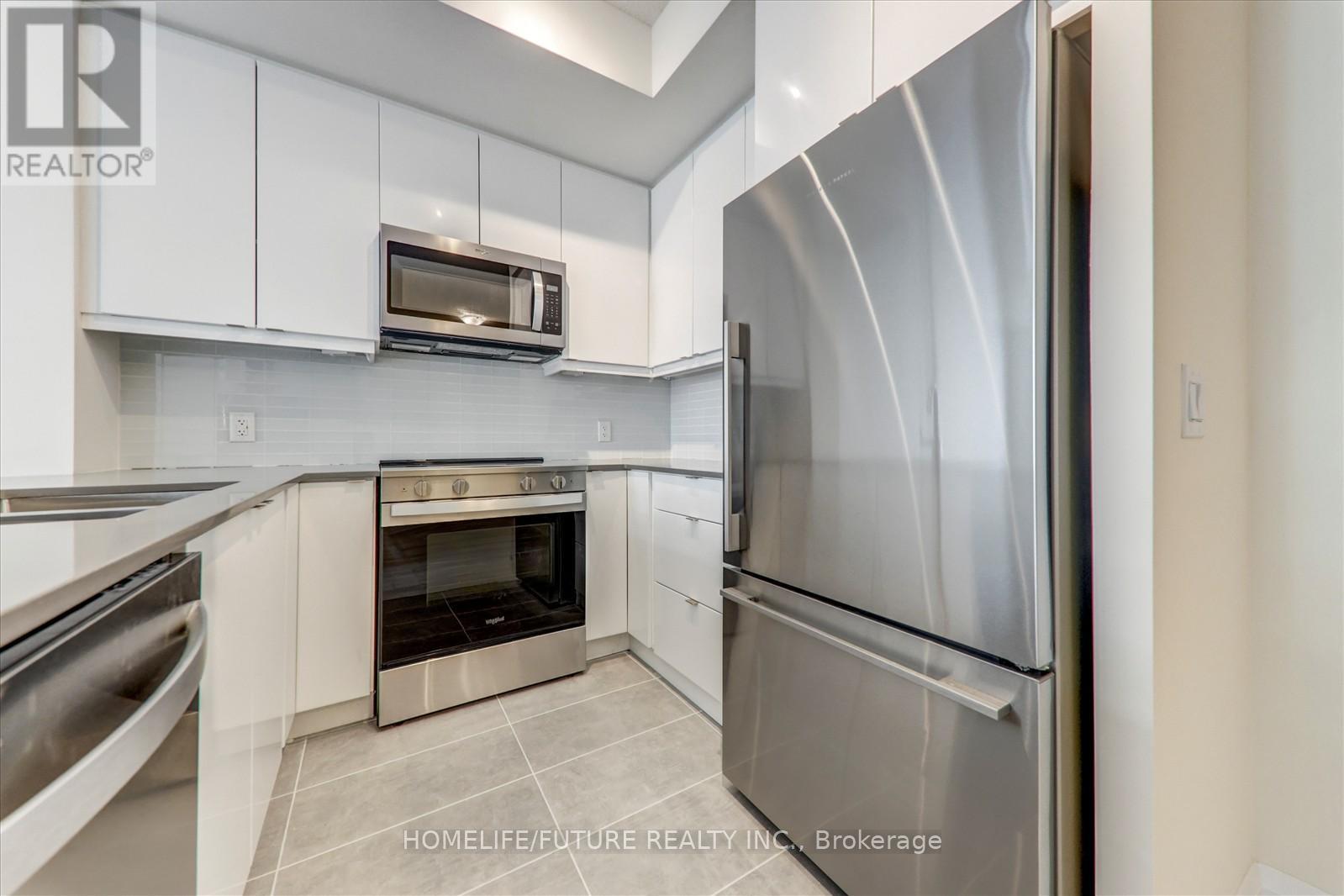 1906 - 3260 Sheppard Avenue E Property Photo 6