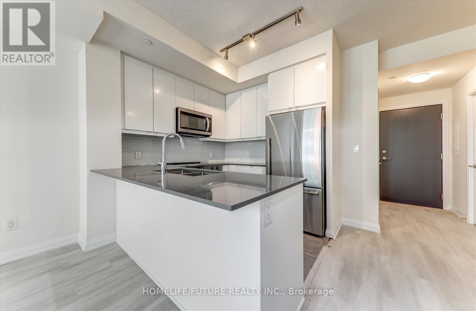1906 - 3260 Sheppard Avenue E Property Photo 7