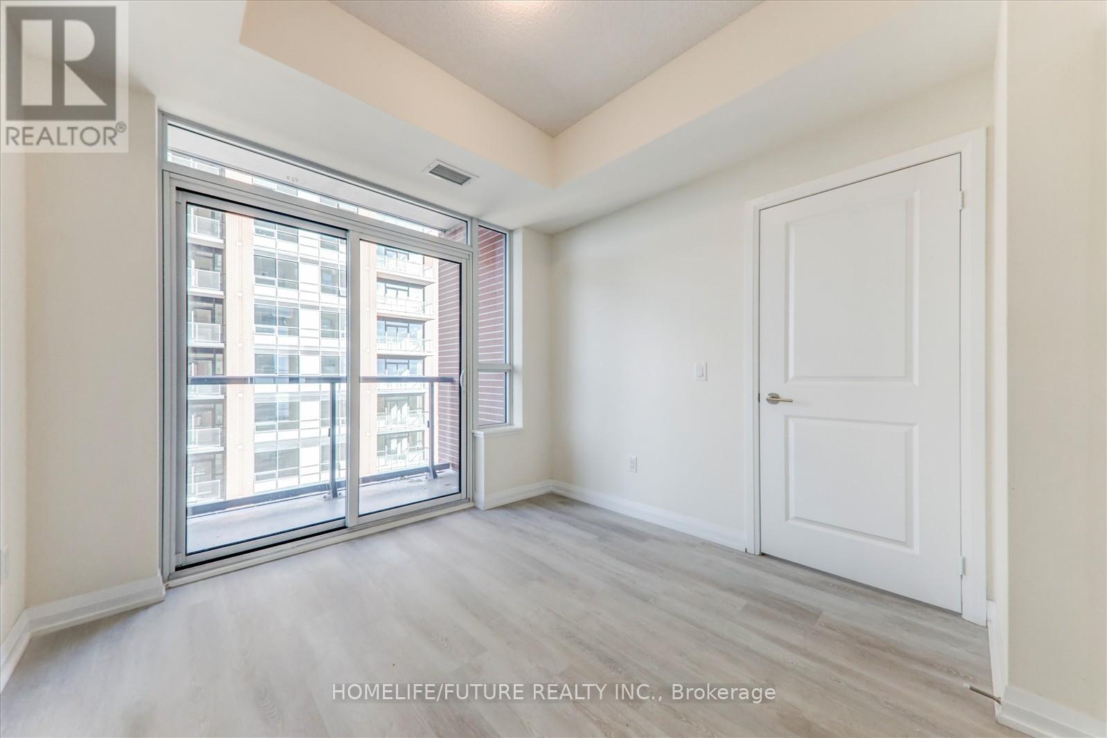 1906 - 3260 Sheppard Avenue E Property Photo 13