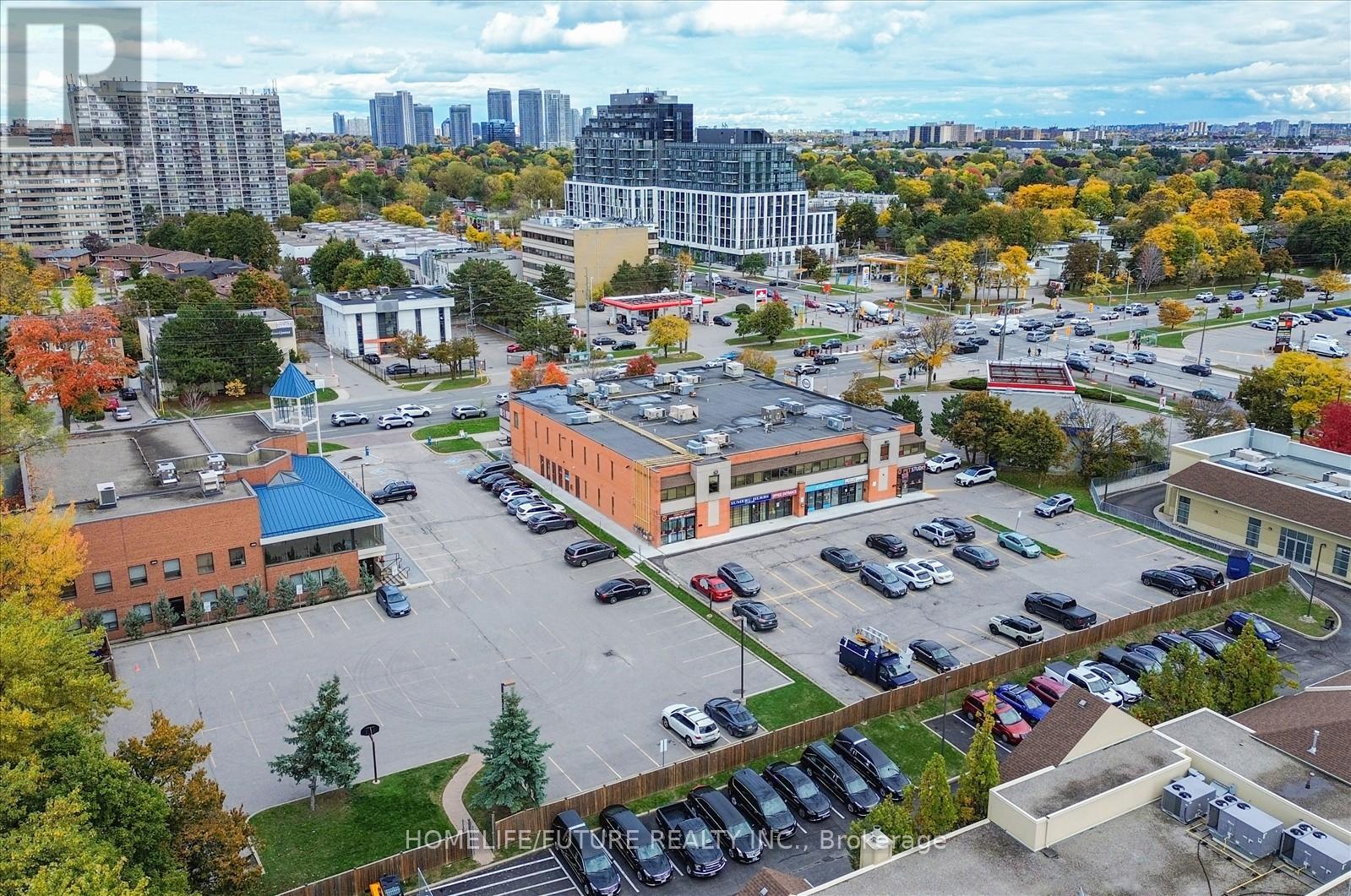 1906 - 3260 Sheppard Avenue E Property Photo 23