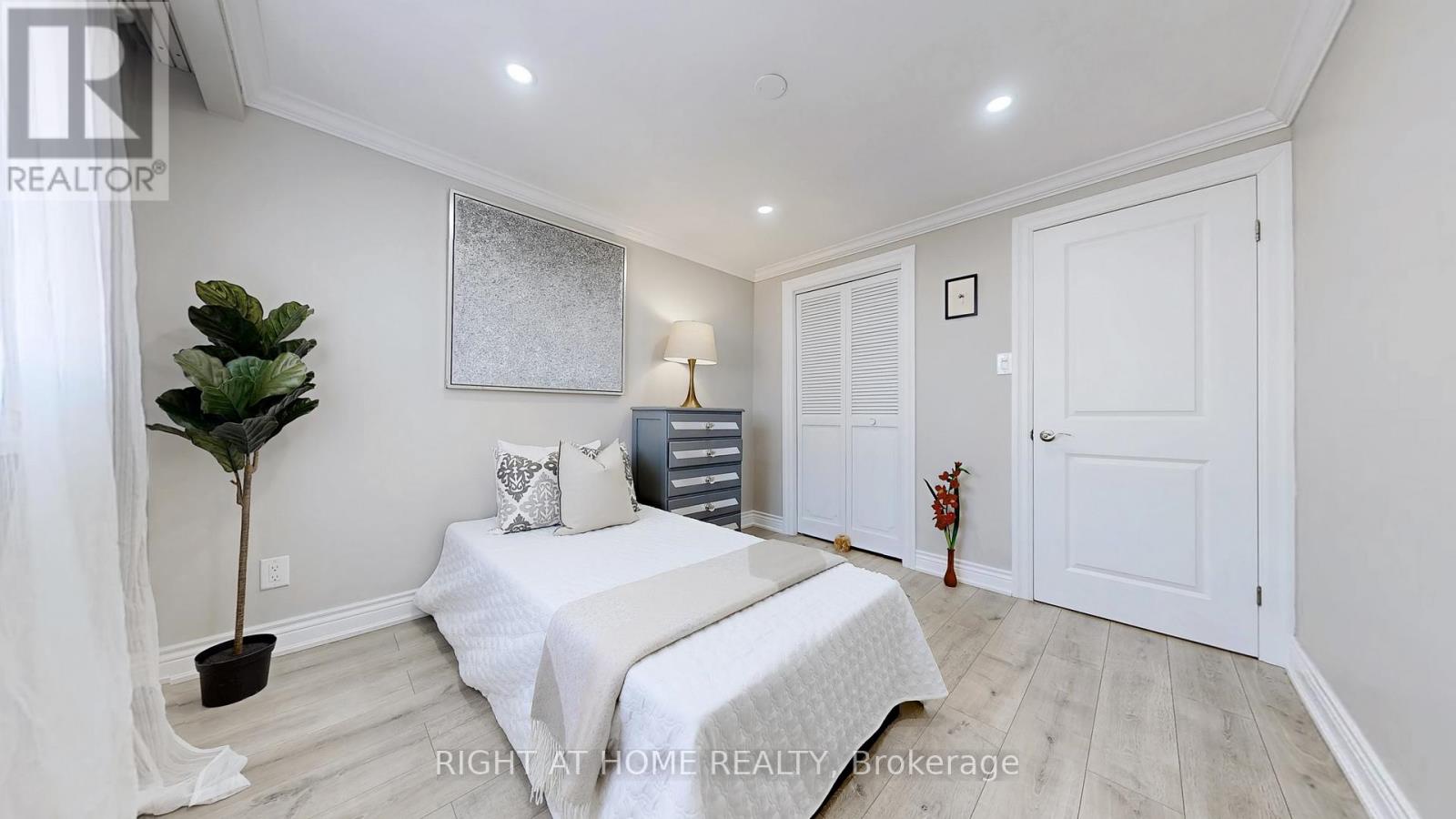 12a Kenmore Avenue Property Photo 22