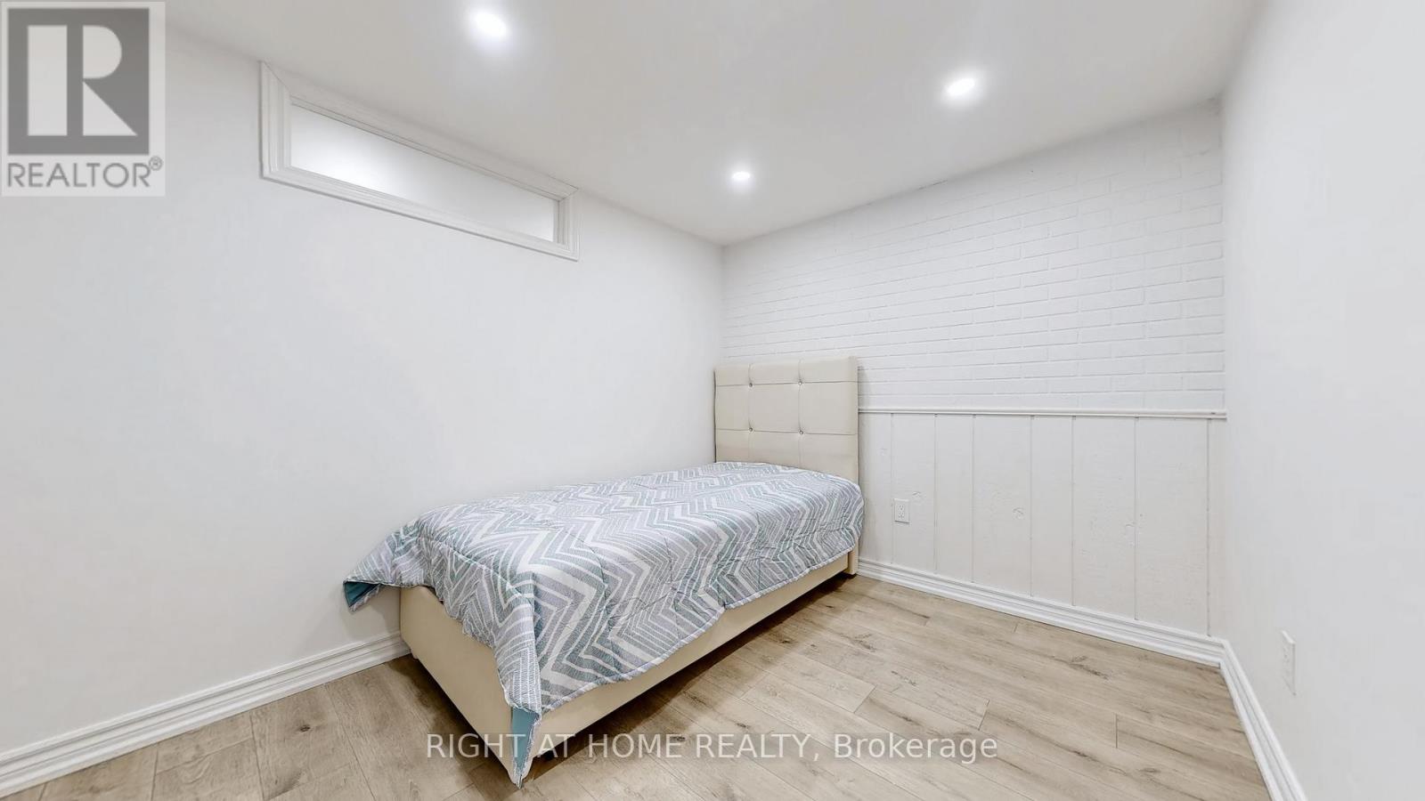 12a Kenmore Avenue Property Photo 31