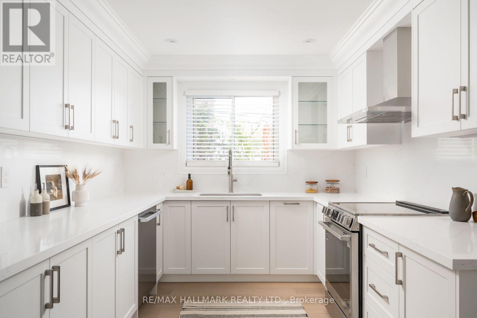 226 A Mortimer Avenue Property Photo 15