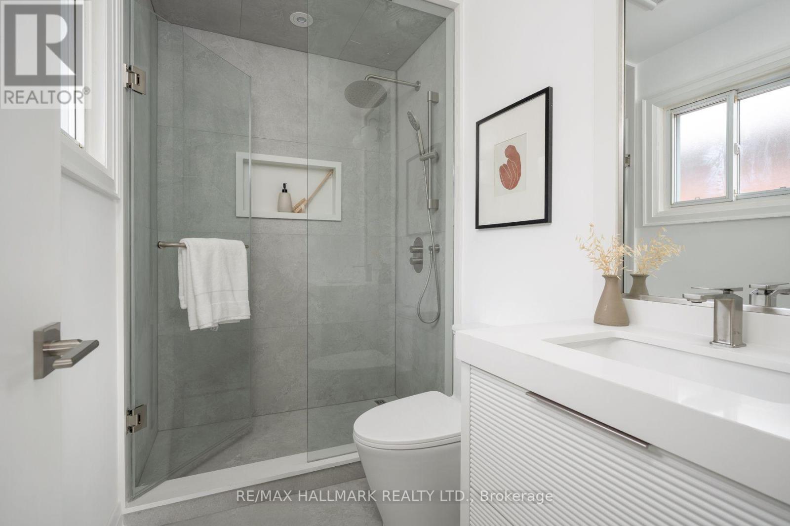 226 A Mortimer Avenue Property Photo 26