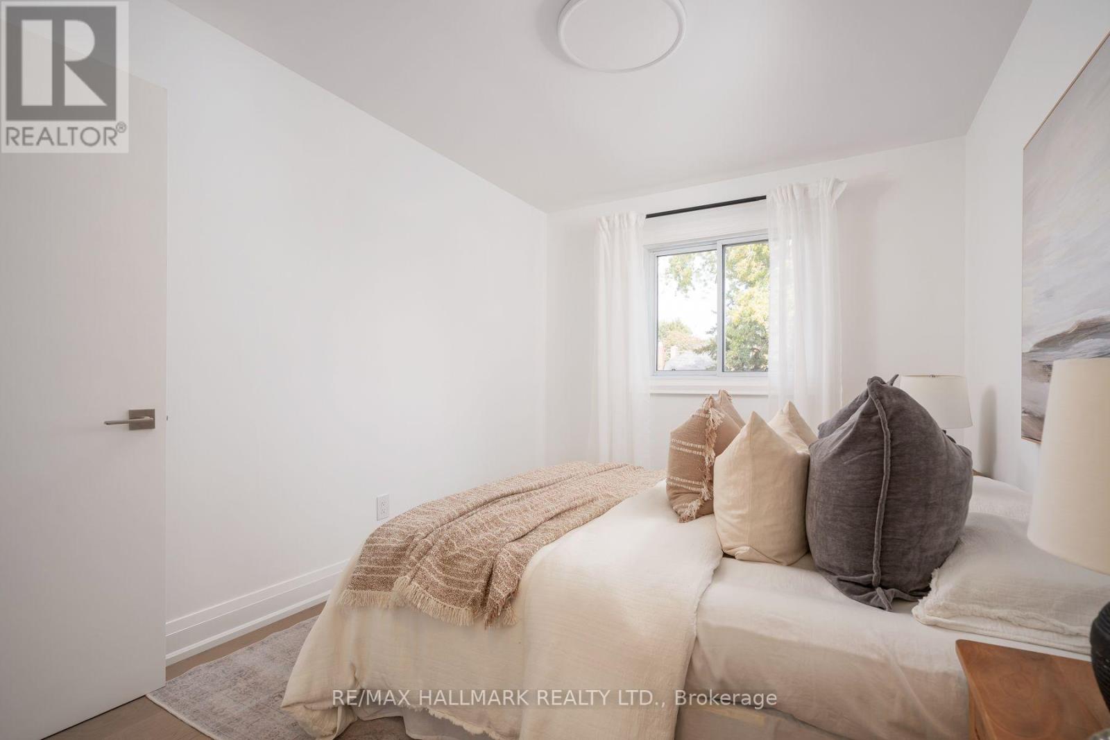 226 A Mortimer Avenue Property Photo 35