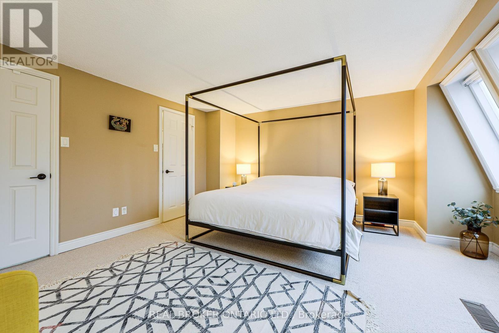 6 - 45 Birchmount Road Property Photo 24