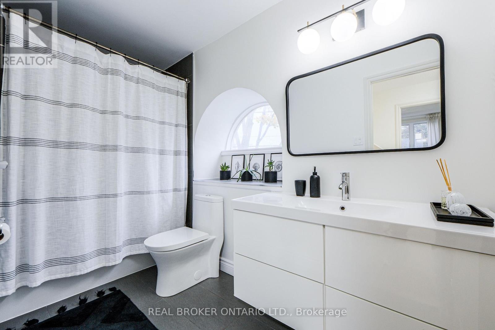 6 - 45 Birchmount Road Property Photo 29