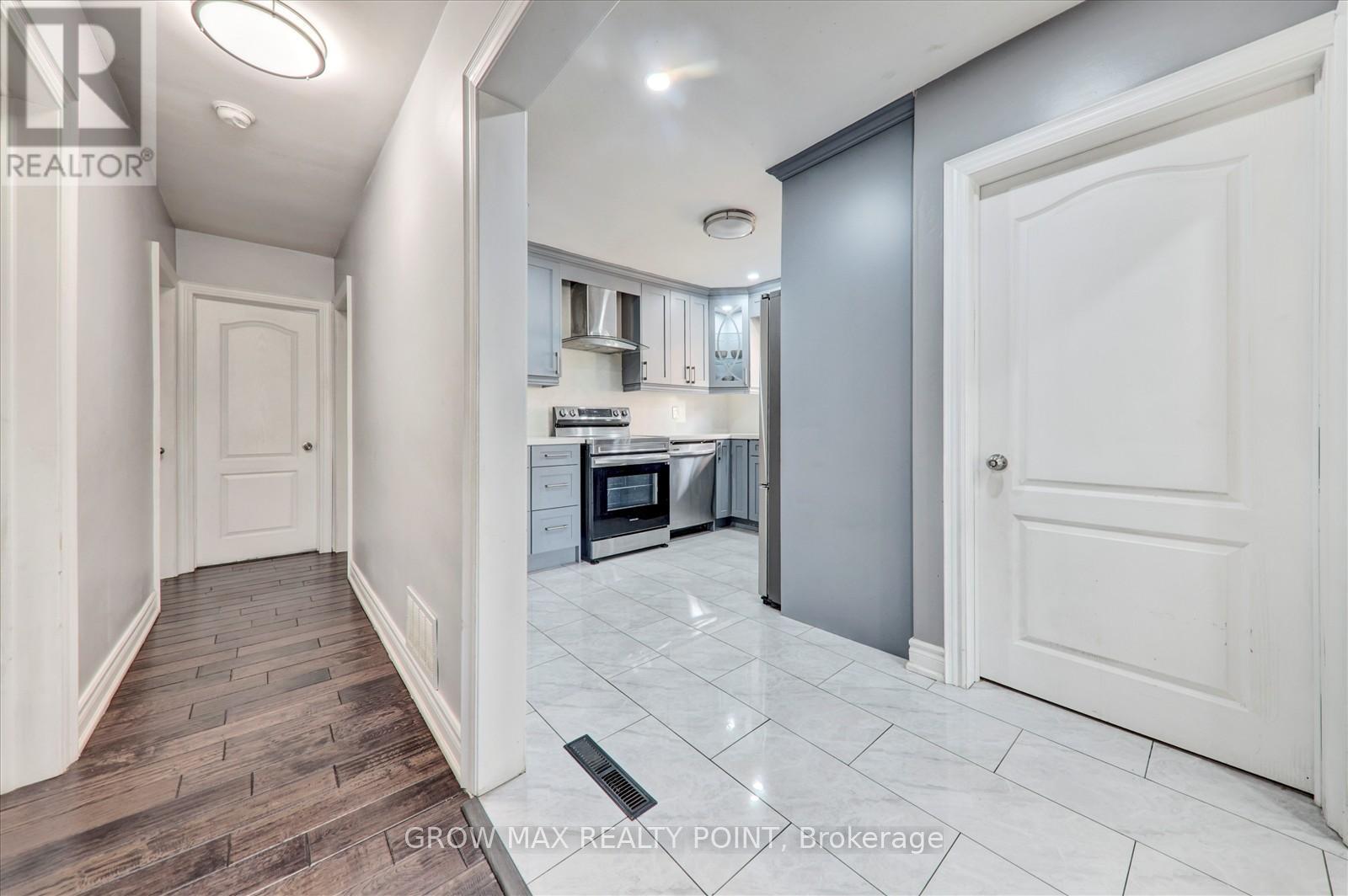 Upper - 184 Canlish Road E Property Photo 12