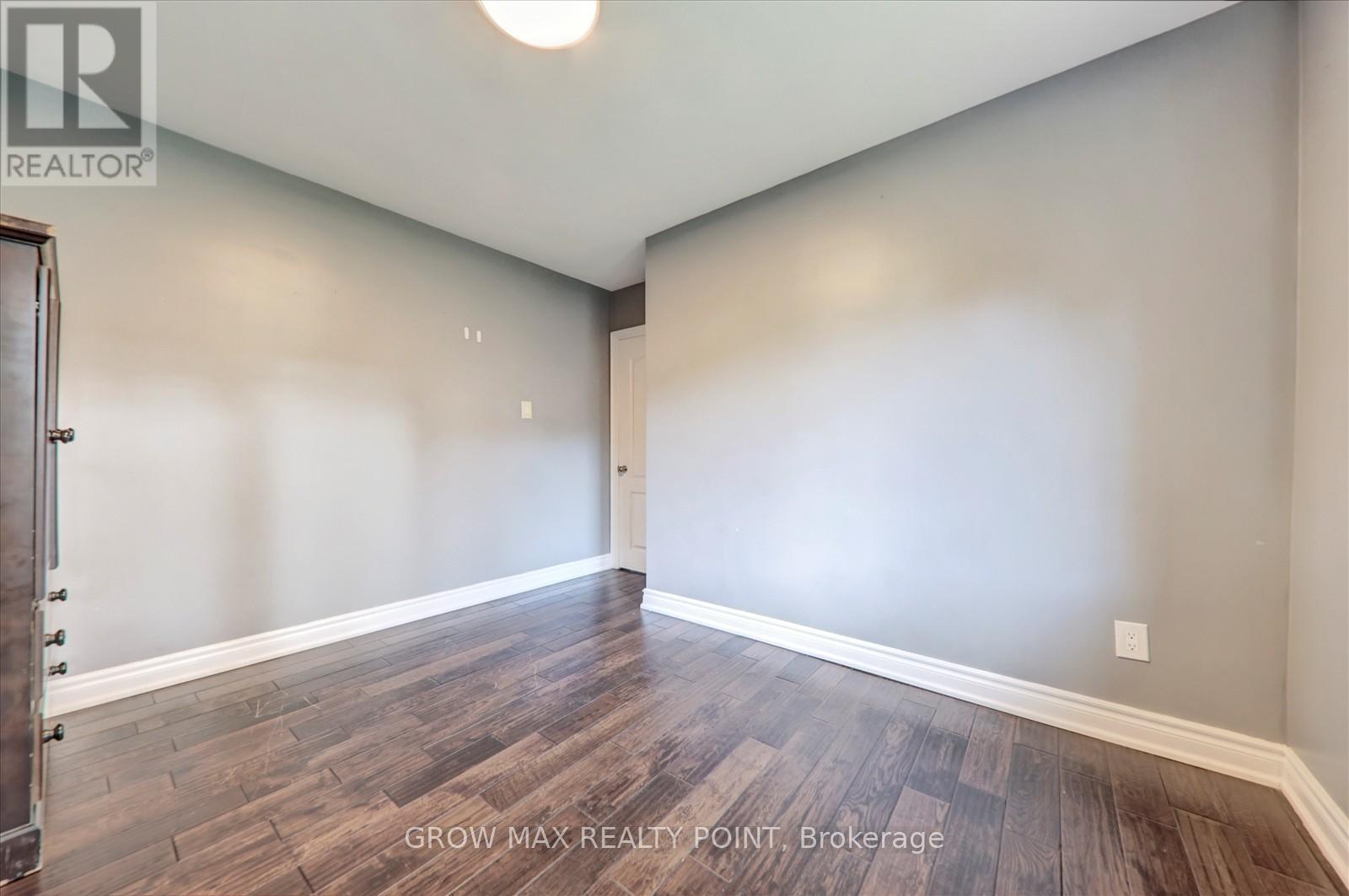 Upper - 184 Canlish Road E Property Photo 21
