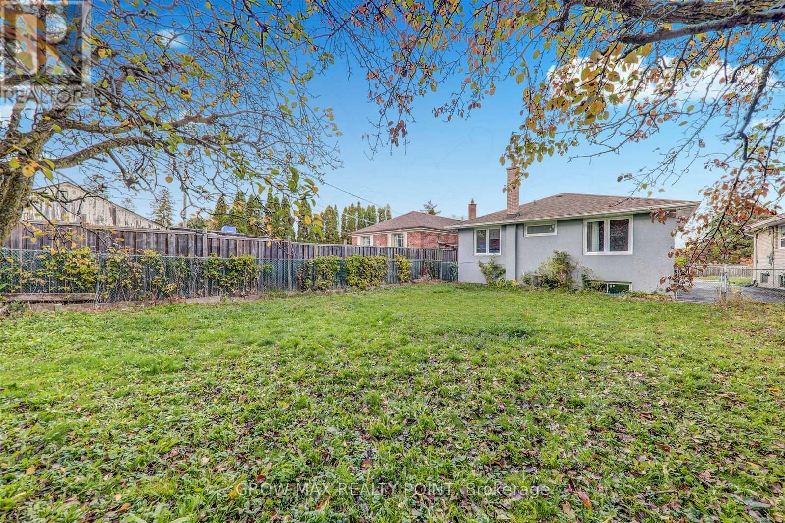 Upper - 184 Canlish Road E Property Photo 23