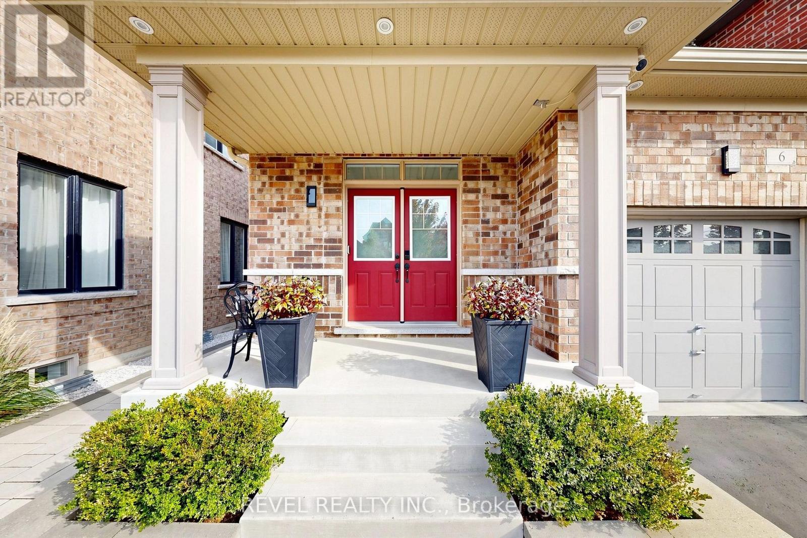 6 Dumaine Street Property Photo 3
