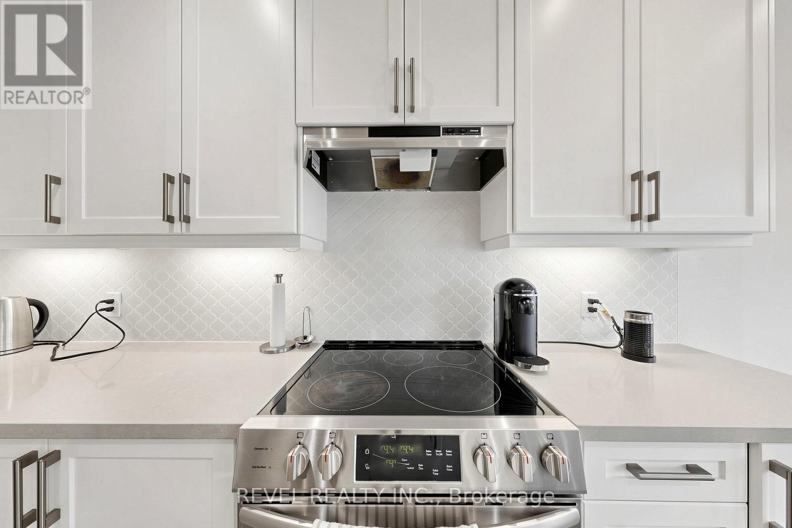 6 Dumaine Street Property Photo 12