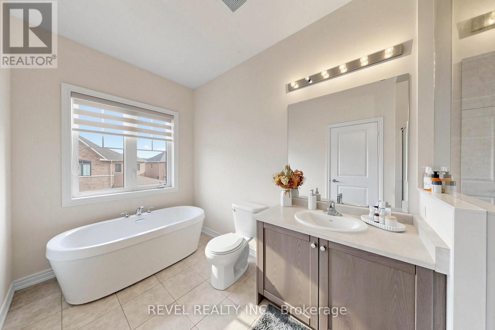 6 Dumaine Street Property Photo 34