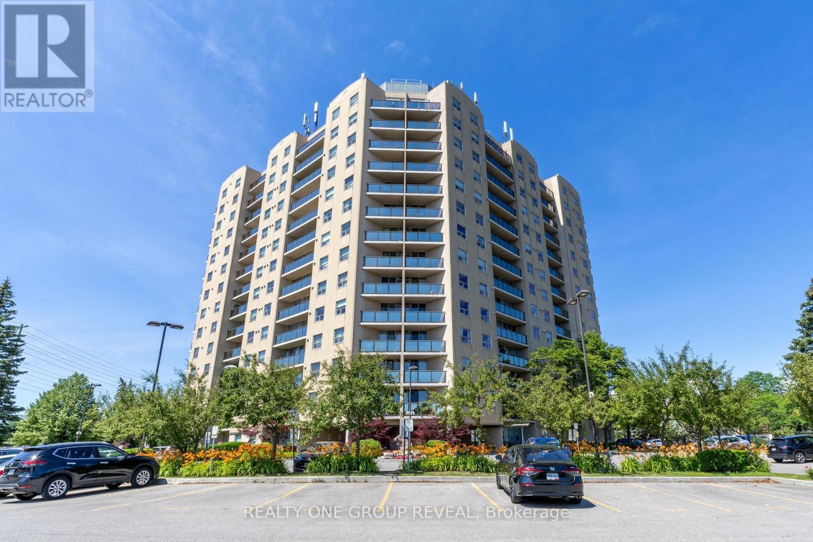 602 - 2 Westney Road N Property Photo 1
