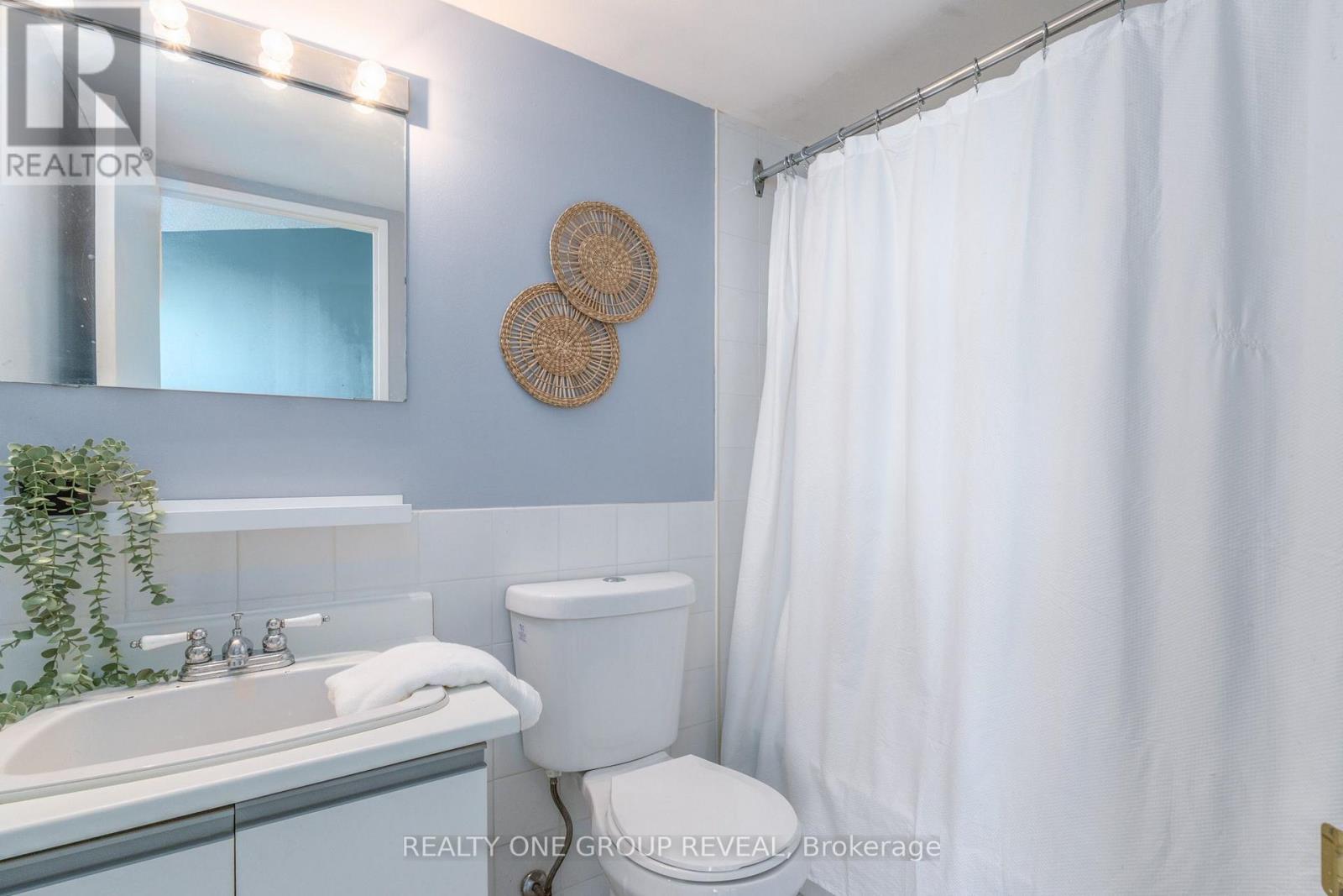 602 - 2 Westney Road N Property Photo 18