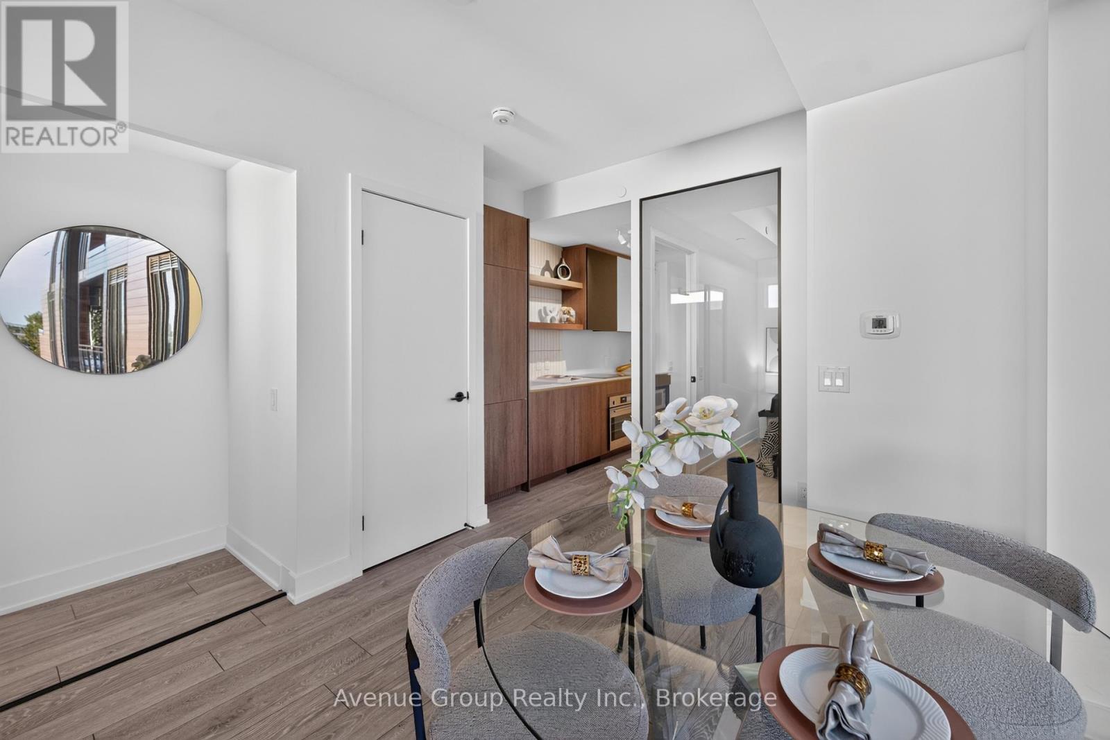 501 - 1285 Queen Street E Property Photo 9