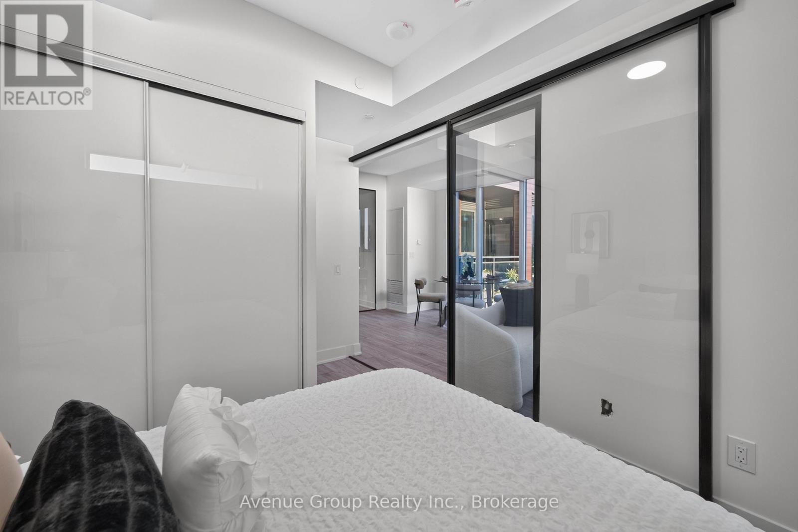 501 - 1285 Queen Street E Property Photo 13