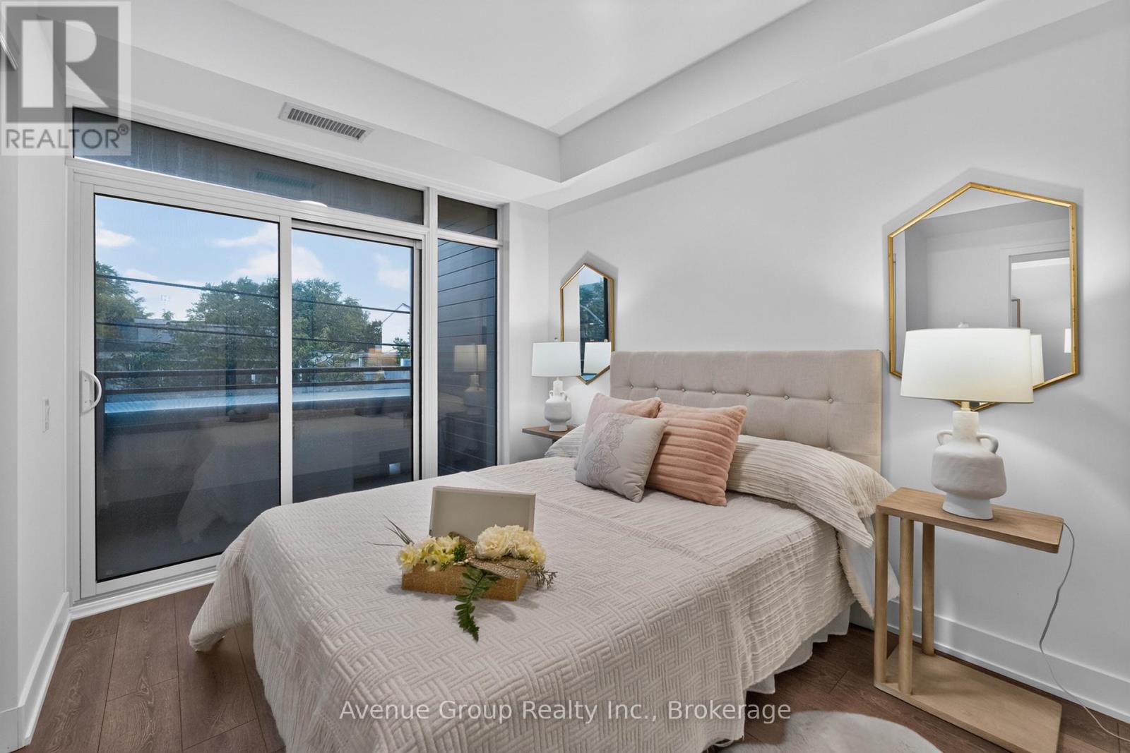 202 - 1285 Queen Street E Property Photo 16