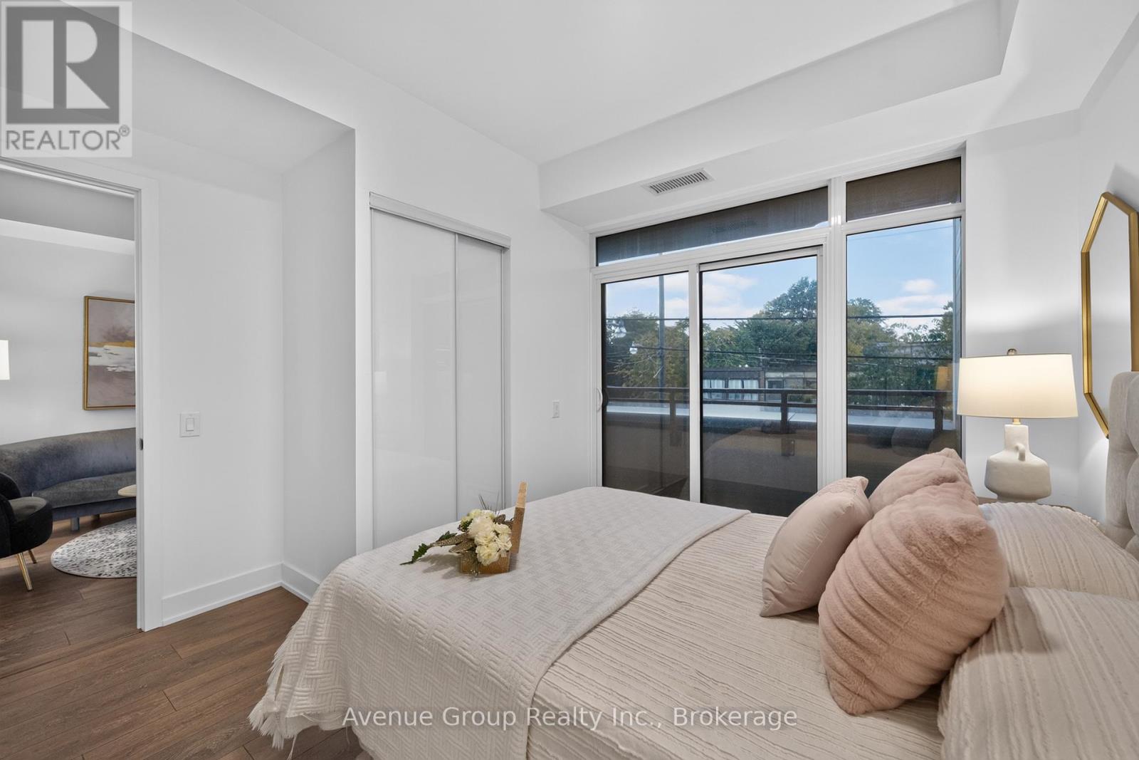 202 - 1285 Queen Street E Property Photo 18