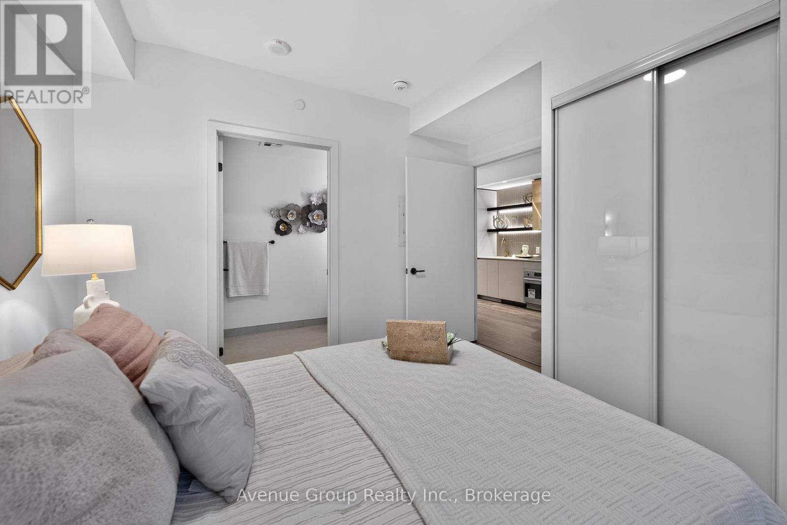 202 - 1285 Queen Street E Property Photo 19