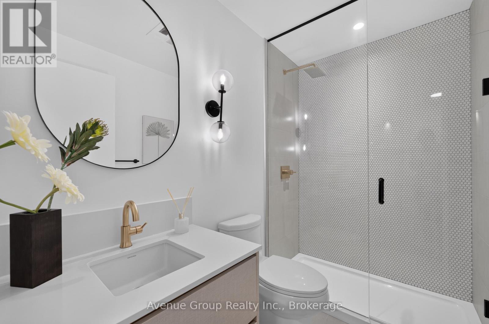 202 - 1285 Queen Street E Property Photo 24