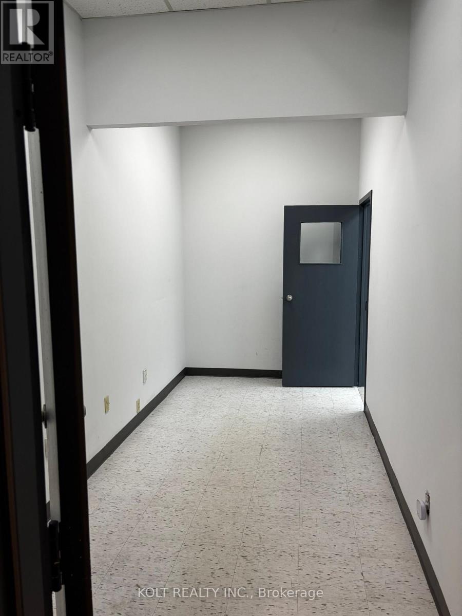 Unit 6 - 931 Progress Avenue Property Photo 8
