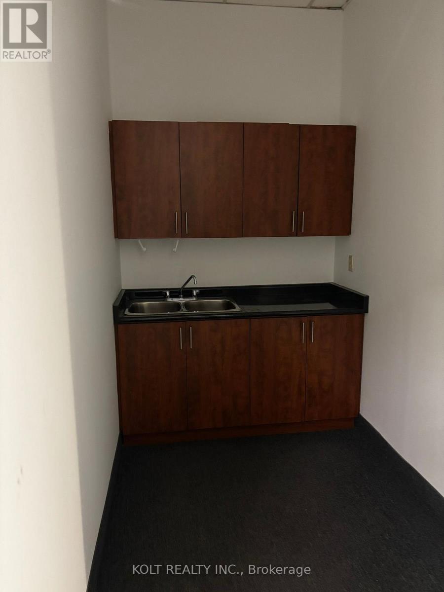 Unit 6 - 931 Progress Avenue Property Photo 9
