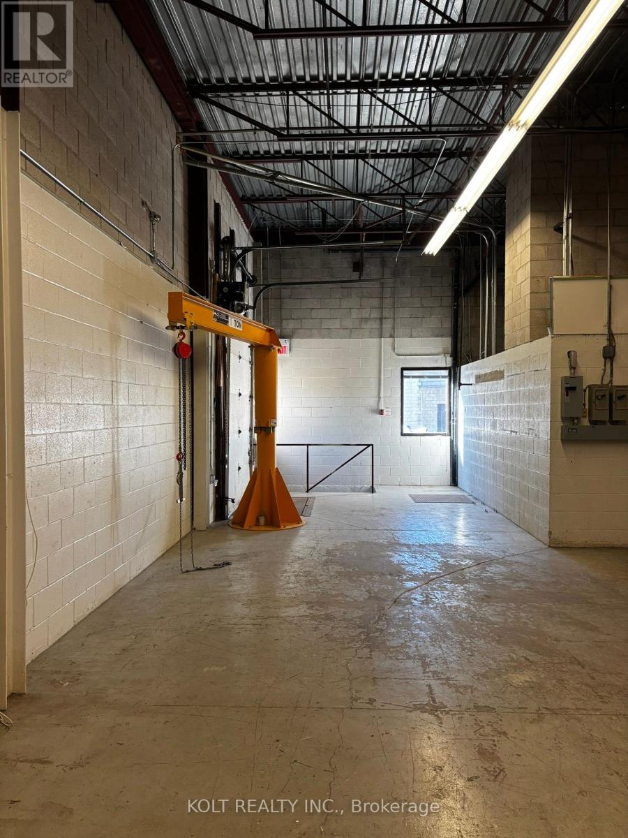 Unit 6 - 931 Progress Avenue Property Photo 11