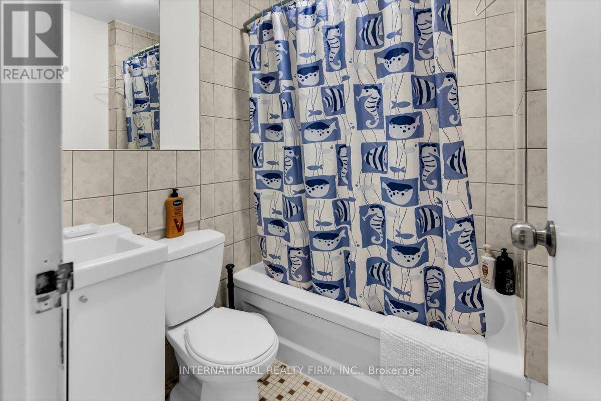 783 Danforth Avenue Property Photo 29
