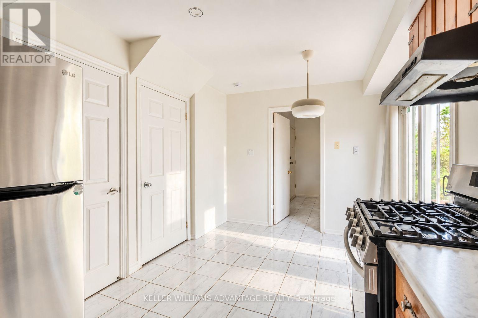 58 Ambercroft Boulevard Property Photo 20