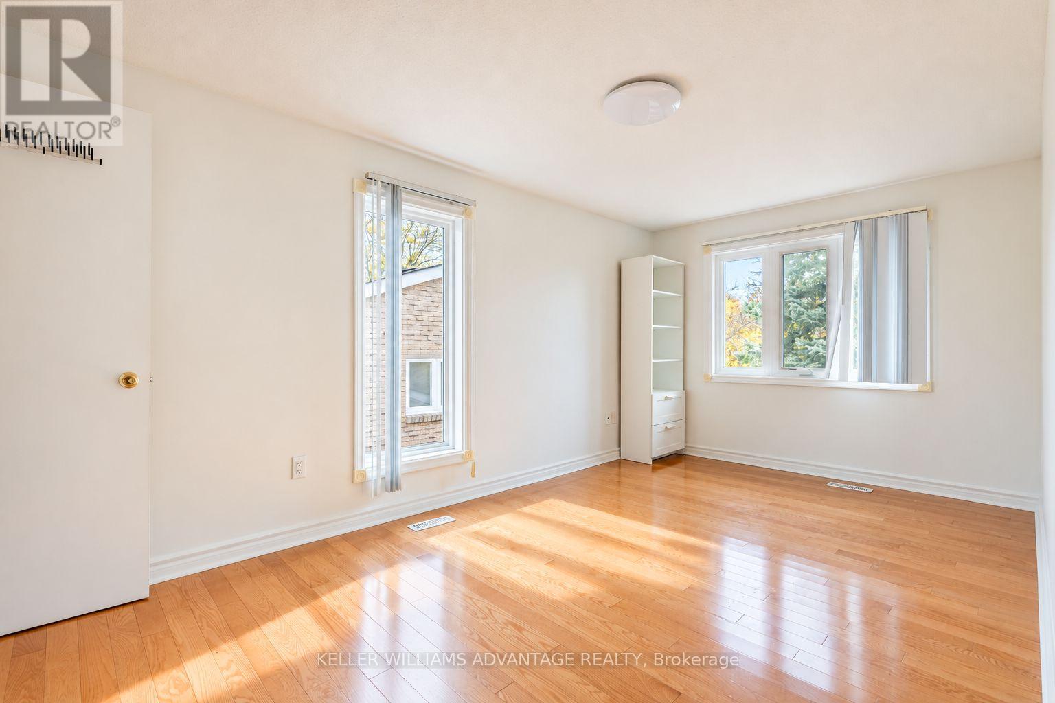 58 Ambercroft Boulevard Property Photo 22