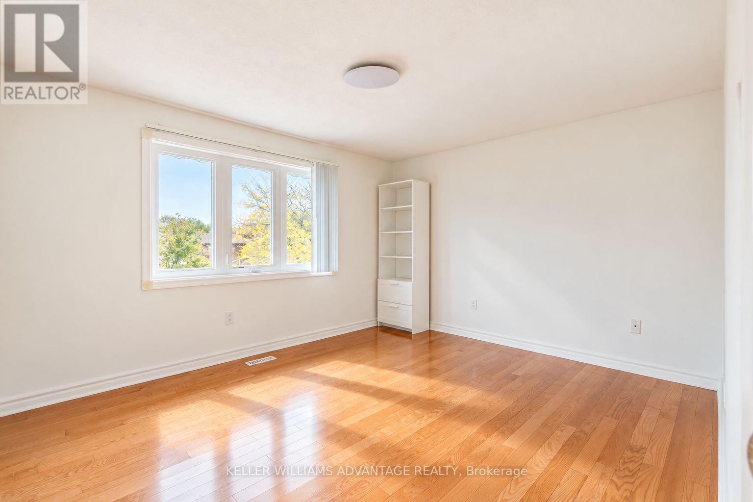 58 Ambercroft Boulevard Property Photo 29